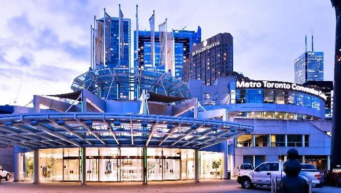 Downtown Toronto 3 Bedrooms - 1 Free Parking Canada