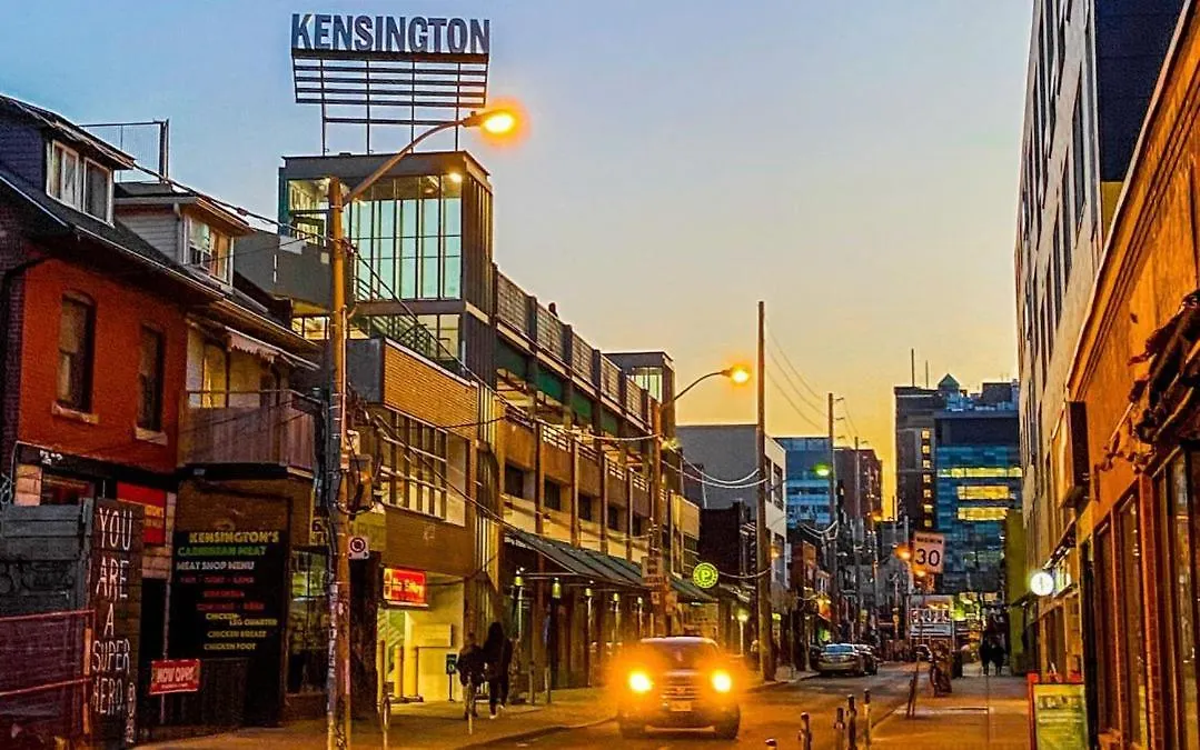 Downtown Toronto 3 Bedrooms - 1 Free Parking Canada