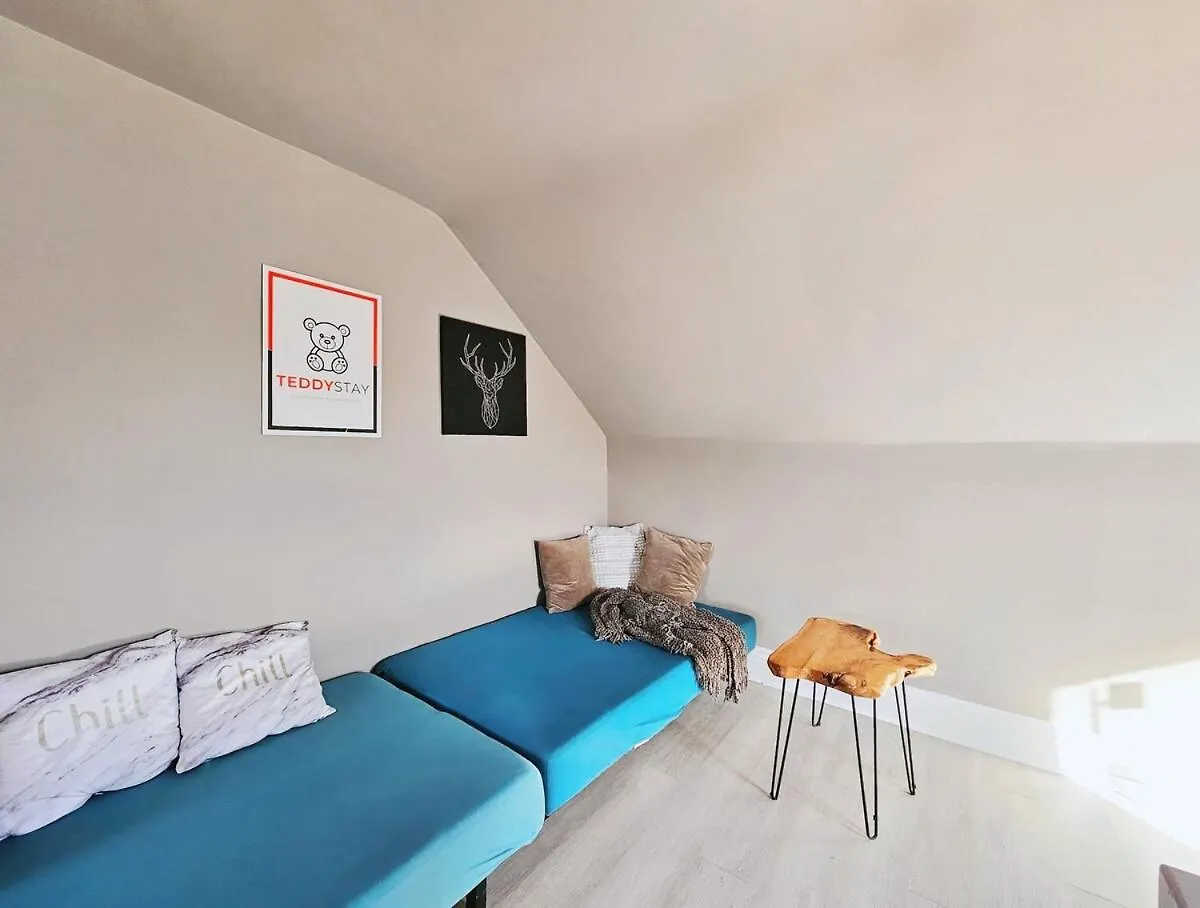 Apartment Downtown Toronto 3 Bedrooms - 1 Free Parking Canada
